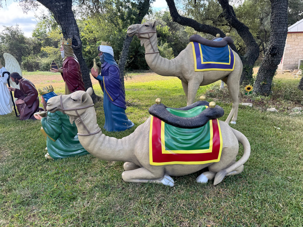 Life-size nativity (16 pieces)
